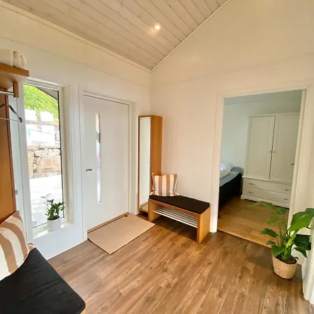 Med Basseng Og Jacuzzi Med Nydelig Utsikt *